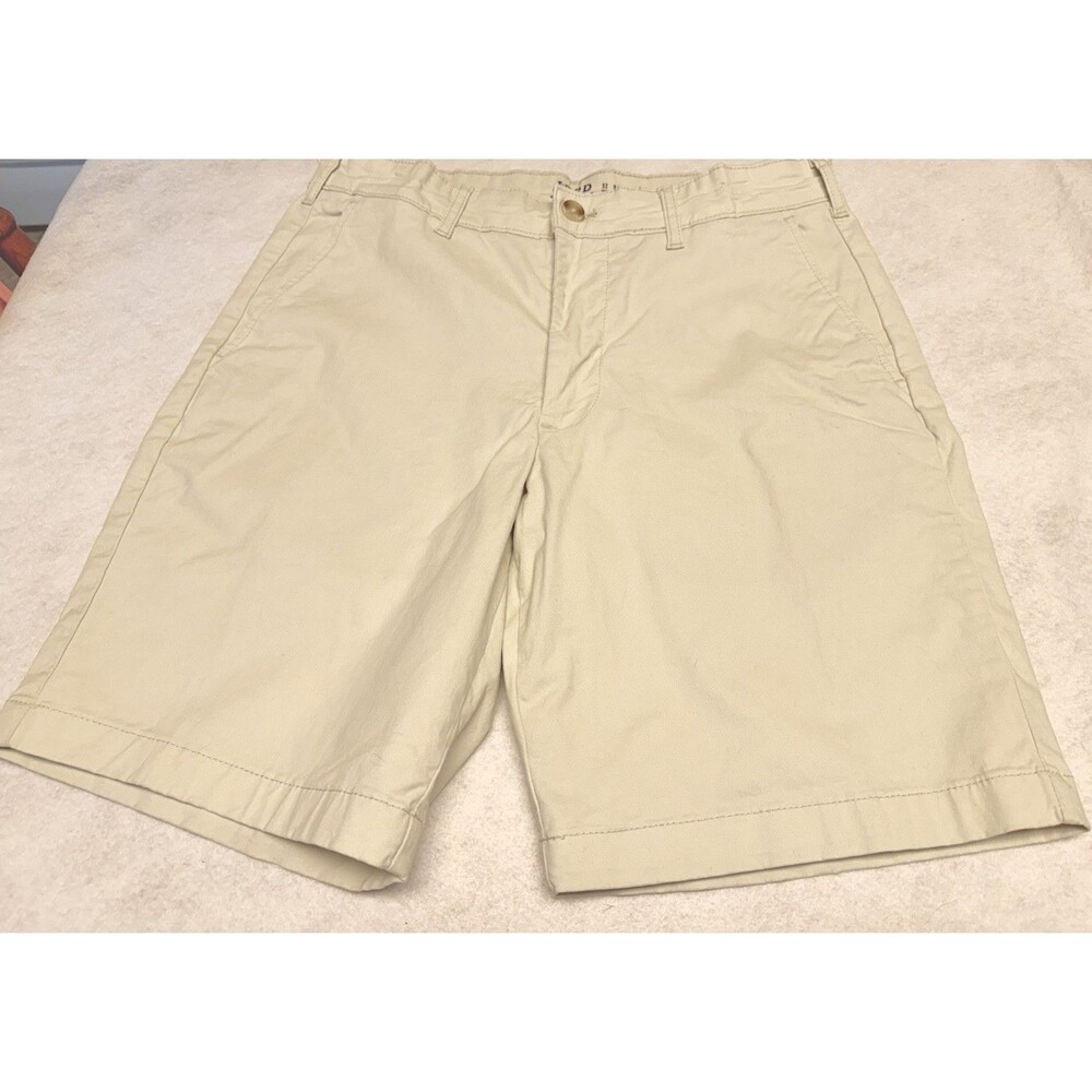 Izod Men's Flat Front Saltwater Stretch Shorts, Inseam 9.5" Waist 32 Light khaki